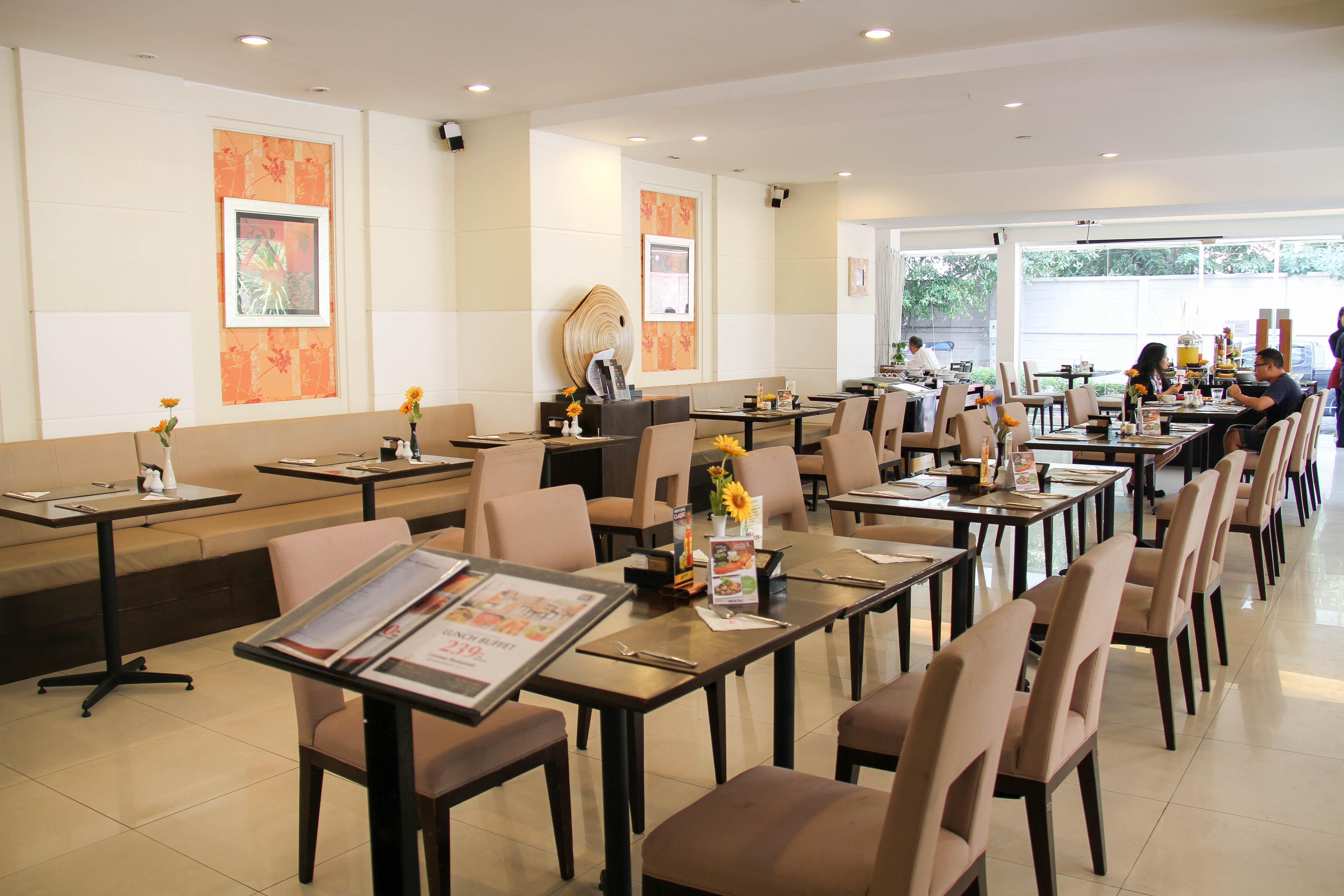 Furamaxclusive Sathorn, Bangkok Hotel Exterior photo