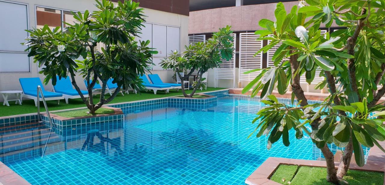 Furamaxclusive Sathorn, Bangkok Hotel Exterior photo